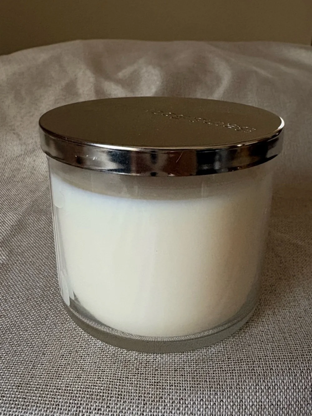 Bath & Body Works Mahogany Rose 3 Wick Candle New in Box - Picture 3 of 8